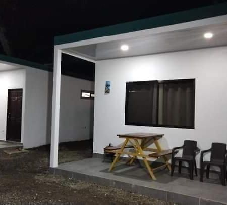 Bari Campings Resort Puerto Viejo de Talamanca Bagian luar foto